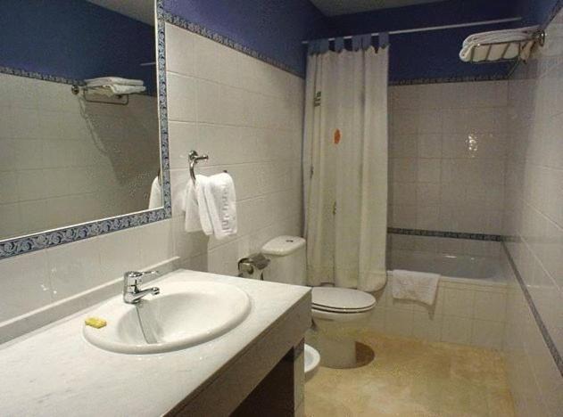 Hostal Emilia Trujillo Exteriör bild